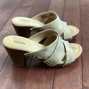Sonoma Size 6 Tan Heels